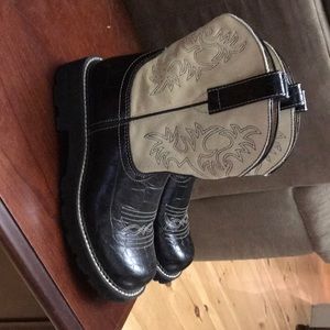 The ariat original fatbaby boots